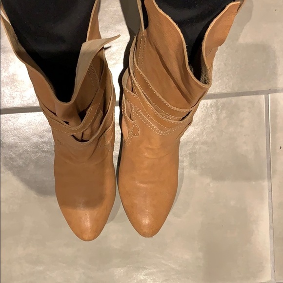 Boots - Picture 2 of 4